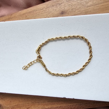 Luxe Gold Rope Bracelet