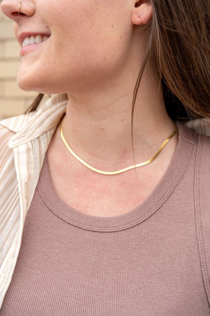 Luxe Gold Herringbone Chain - 16in