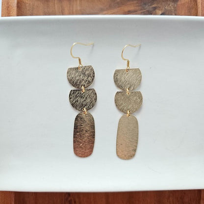 Elizabeth Earrings - Gold