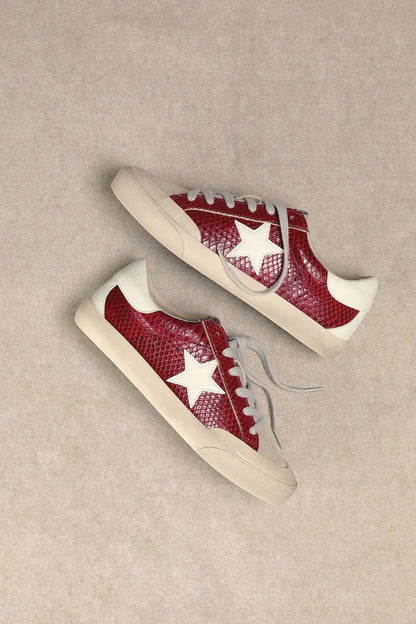 Star Lace-up Low Top Sneakers