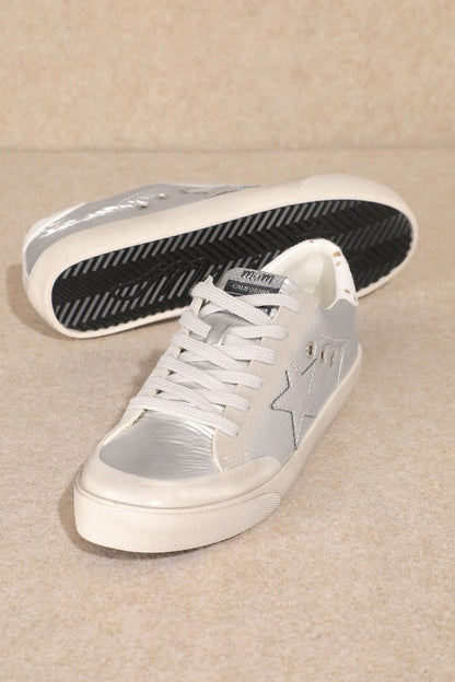 Star Lace-up Low Top Sneakers